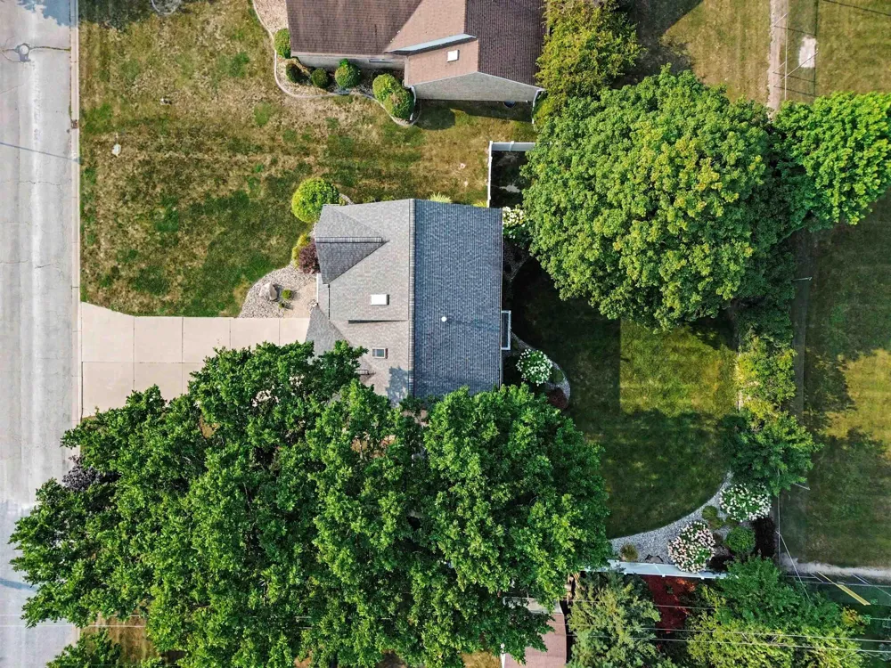 2815 Dunkirk Drive Saginaw Charter Township, MI 48603