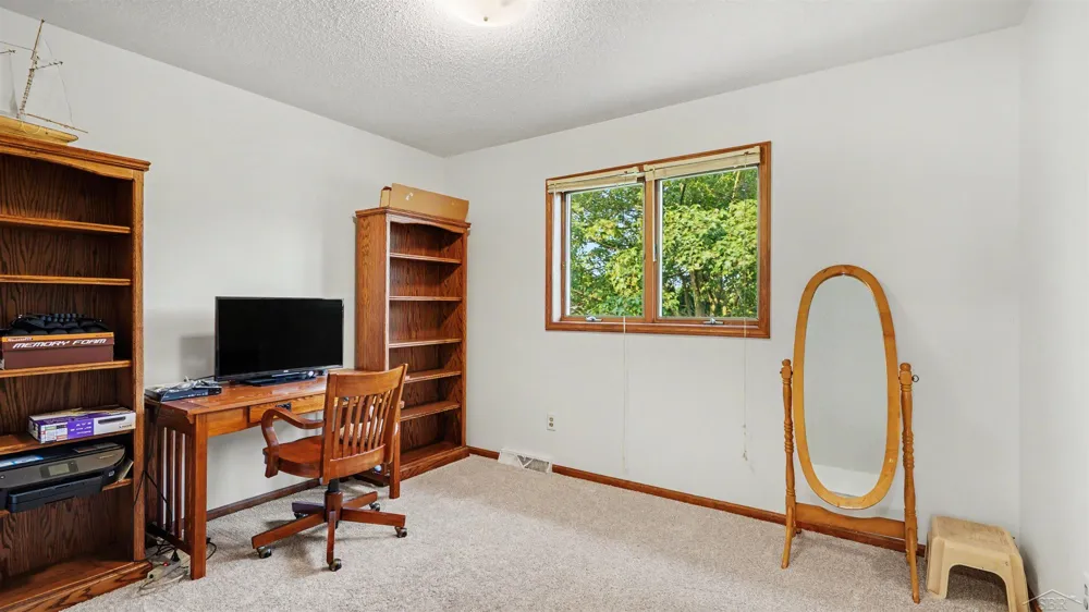 2815 Dunkirk Drive Saginaw Charter Township, MI 48603
