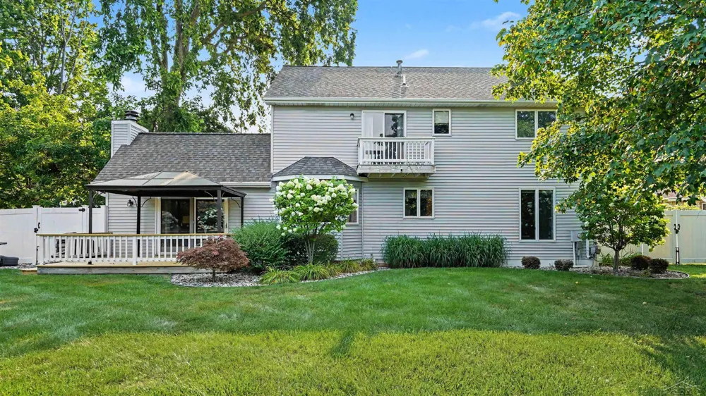 2815 Dunkirk Drive Saginaw Charter Township, MI 48603