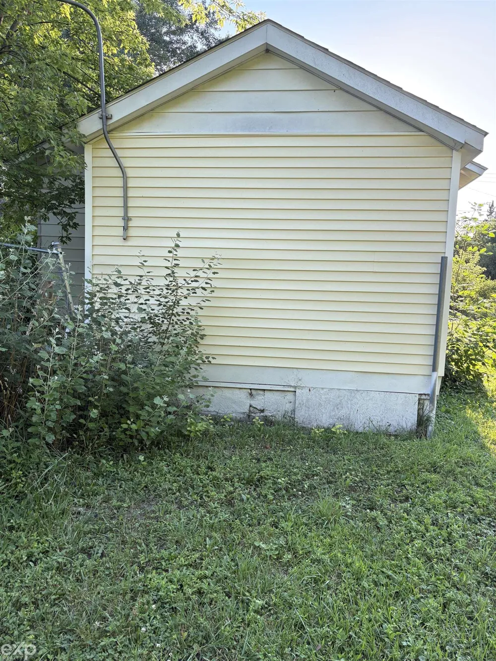 2414 Hazelwood Avenue Saginaw City, MI 48601