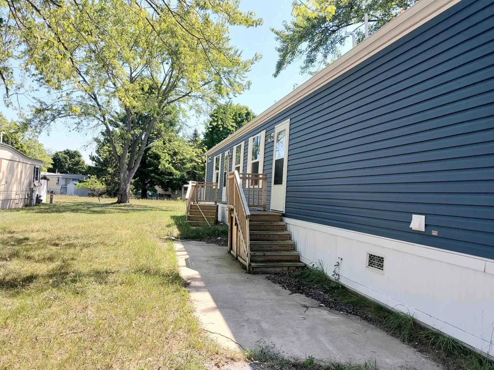 2751 Ray Boulevard Garfield Charter Township, MI 49686