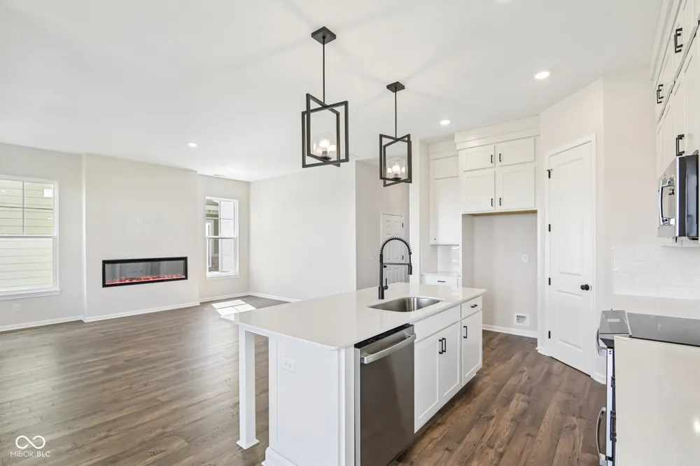 15799 Showdown Road Noblesville, IN 46060