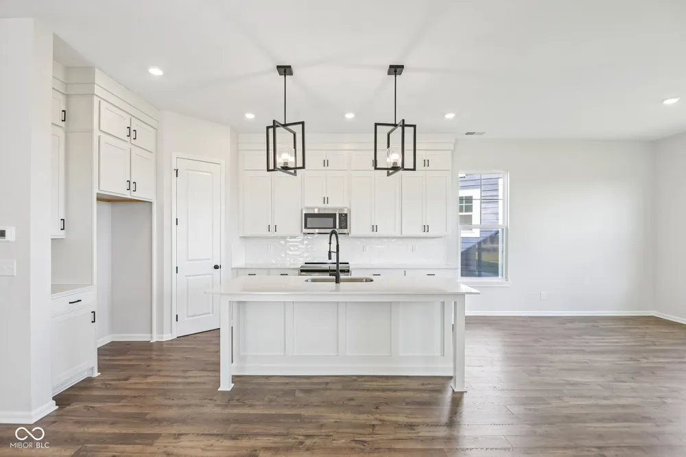 15799 Showdown Road Noblesville, IN 46060