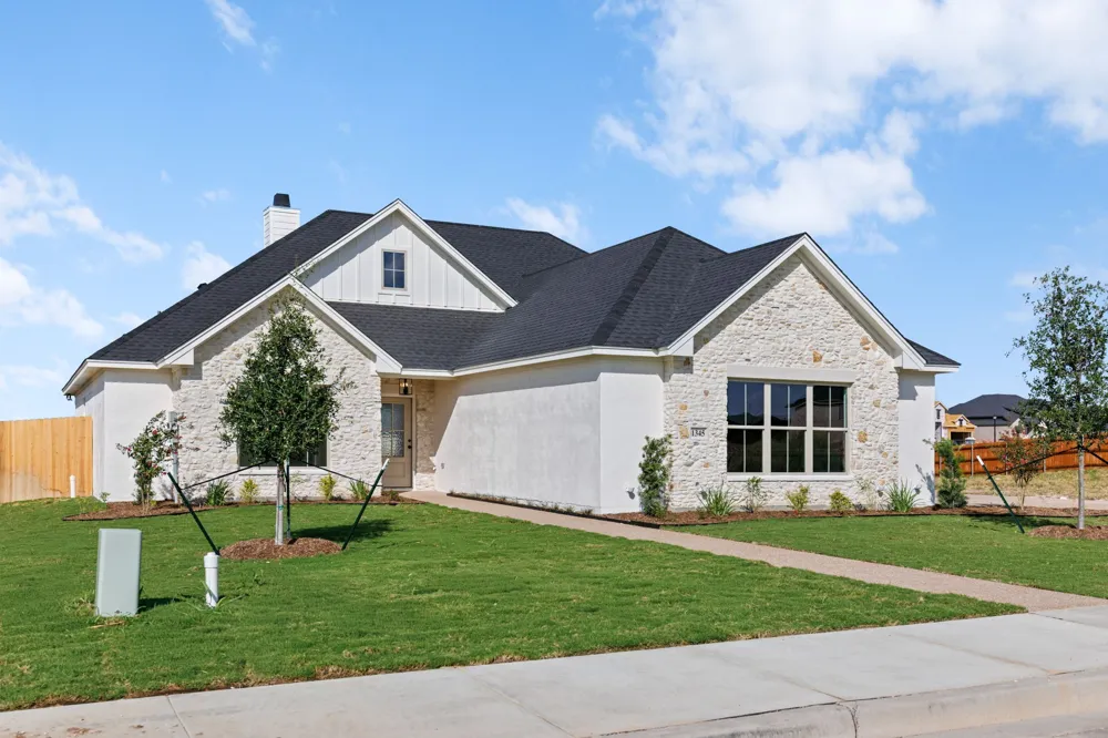 1345 Tahonta Drive Hewitt, TX 76643