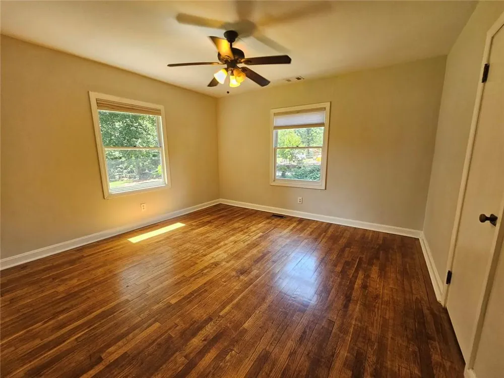 3293 Covington Highway Avondale Estates, GA 30002