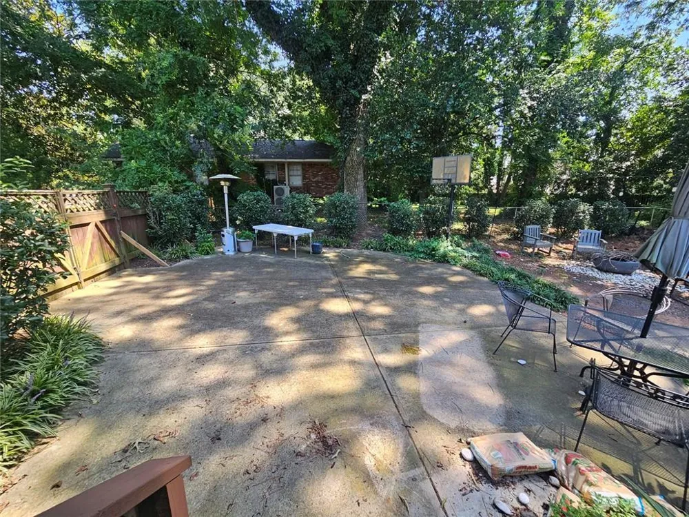 3293 Covington Highway Avondale Estates, GA 30002