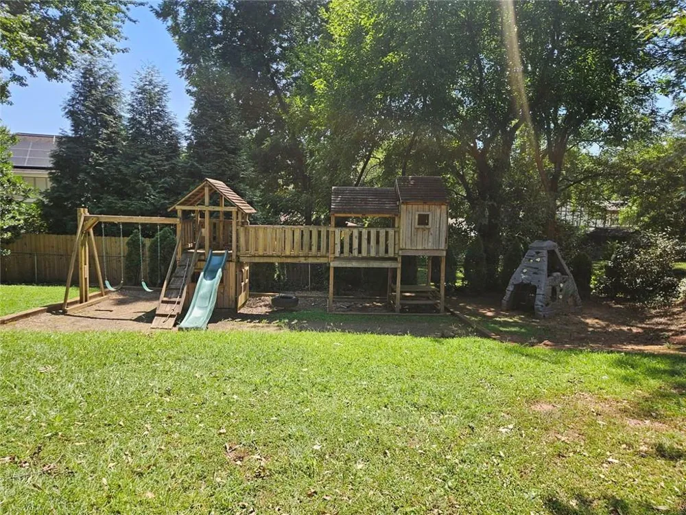 3293 Covington Highway Avondale Estates, GA 30002