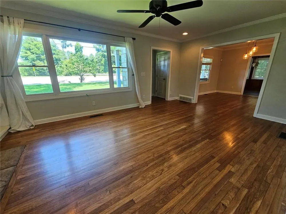 3293 Covington Highway Avondale Estates, GA 30002