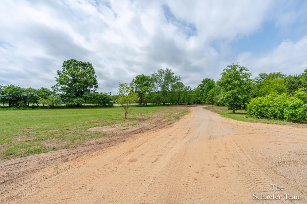 5227 S Johnson Road Greenville, MI 48838