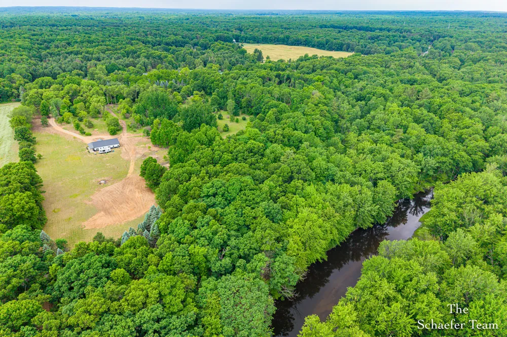 5227 S Johnson Road Greenville, MI 48838