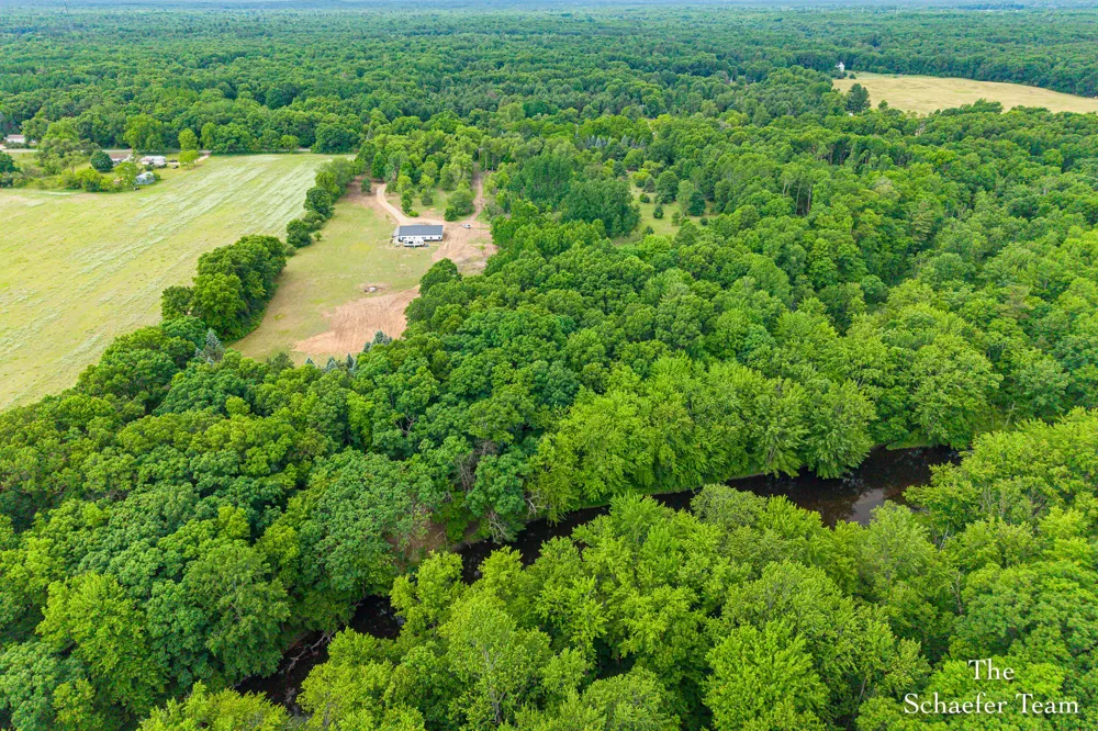 5227 S Johnson Road Greenville, MI 48838