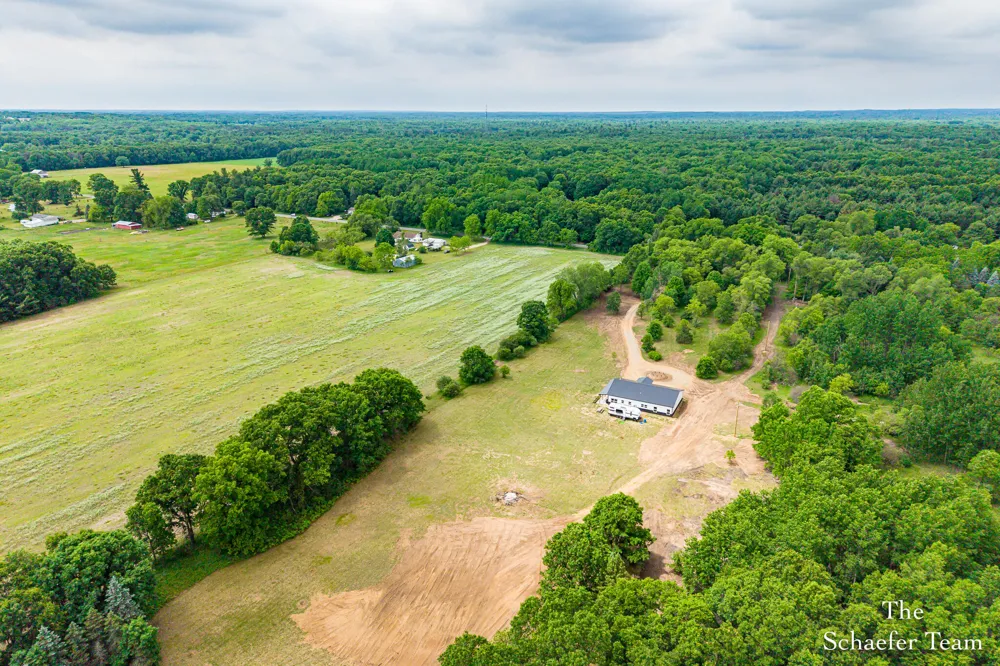 5227 S Johnson Road Greenville, MI 48838