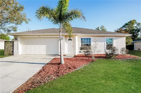 215 Manasota Street