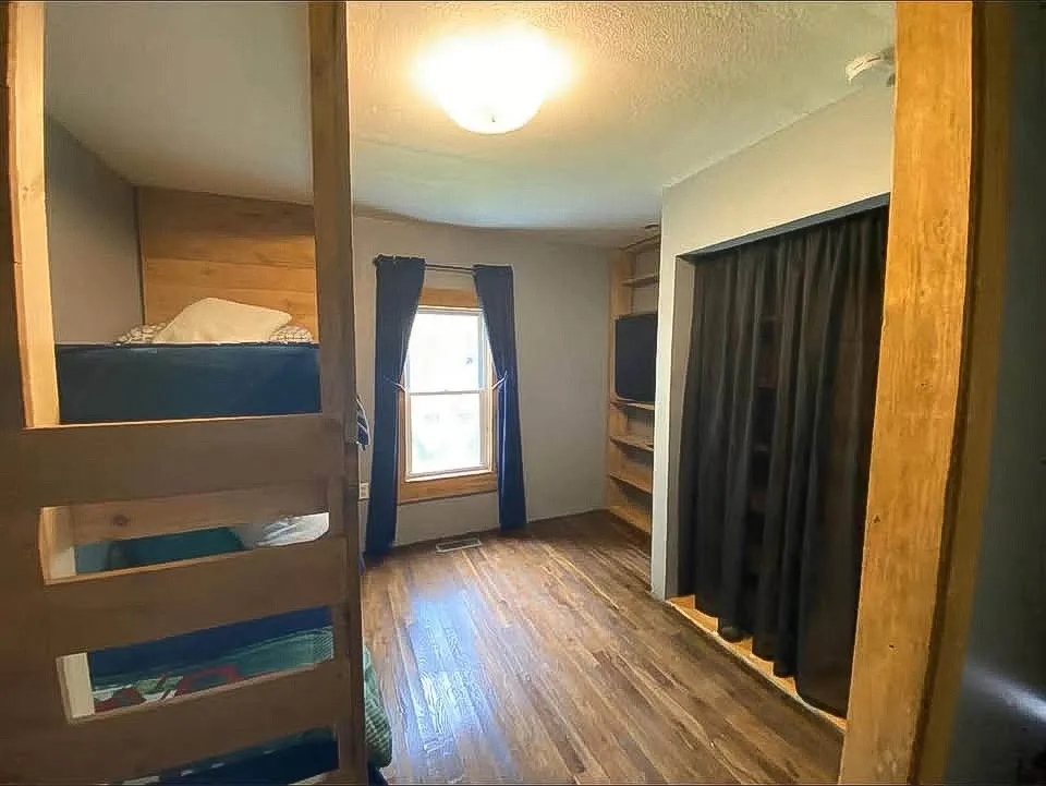 42 Dripping Springs Ct Monterey, TN 38574