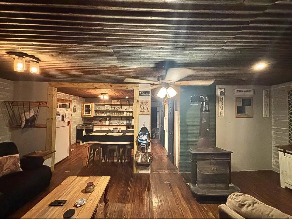 42 Dripping Springs Ct Monterey, TN 38574