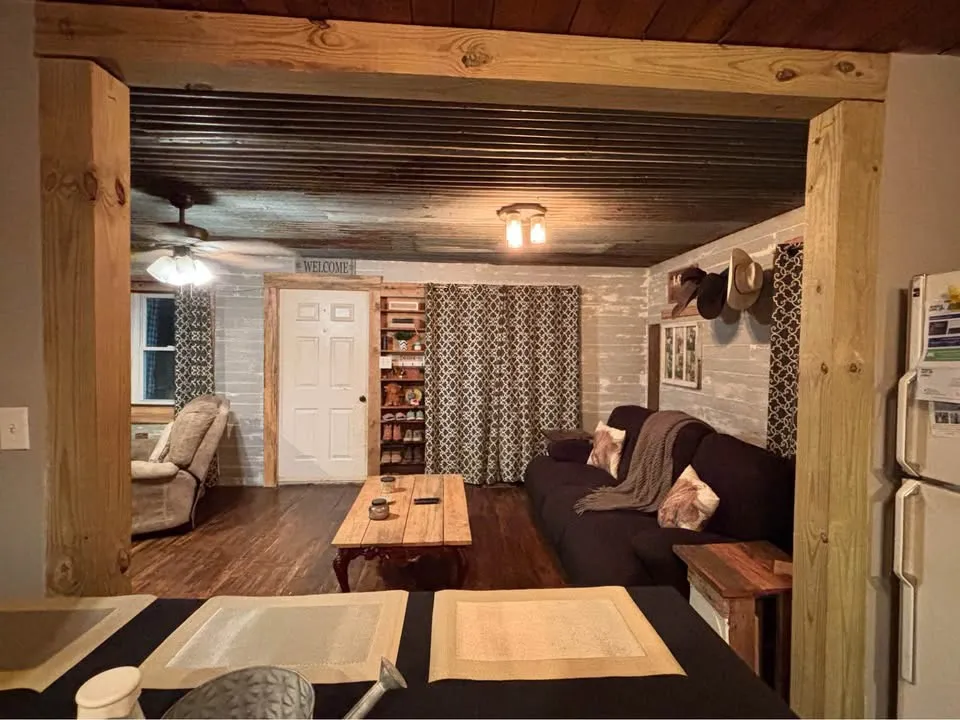 42 Dripping Springs Ct Monterey, TN 38574