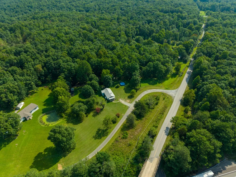 42 Dripping Springs Ct Monterey, TN 38574