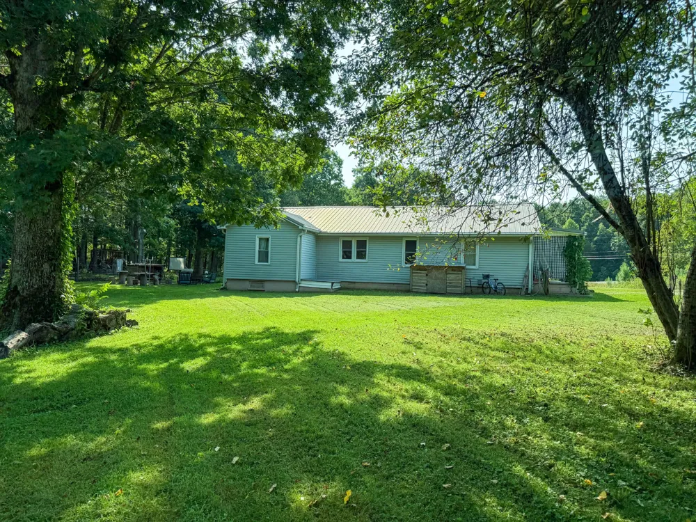 42 Dripping Springs Ct Monterey, TN 38574