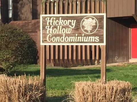 2 Hickory Ct
