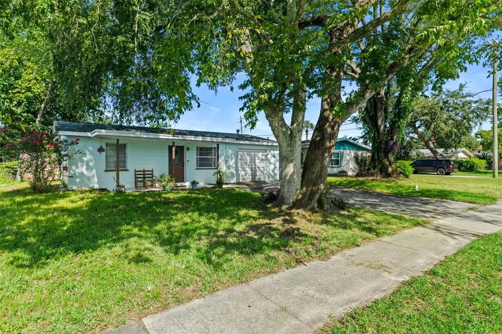 2608 ANASTASIA DRIVE South Daytona, FL 32119