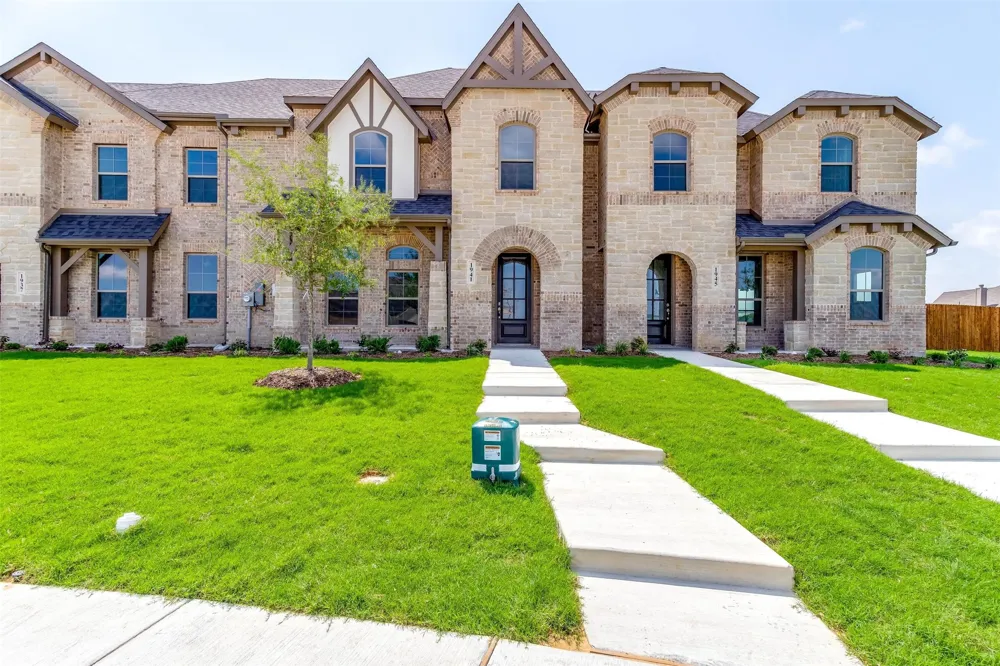 1531 HOmeplace Circle Mansfield, TX 76063