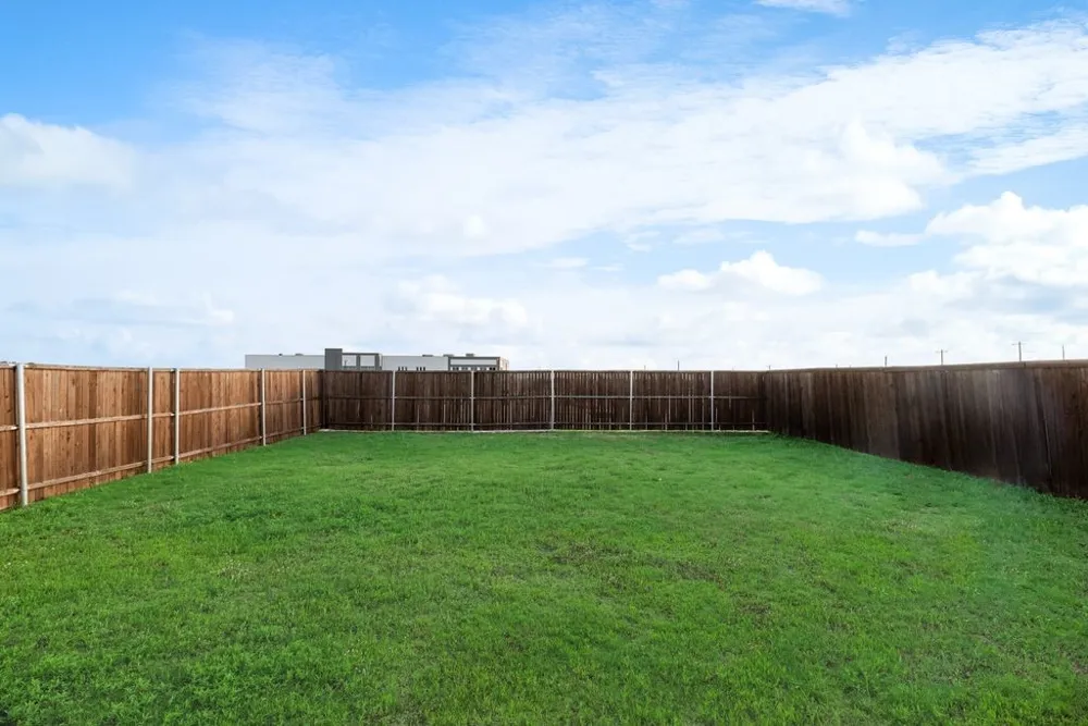 1012 Barkers Pond Avenue Forney, TX 75126