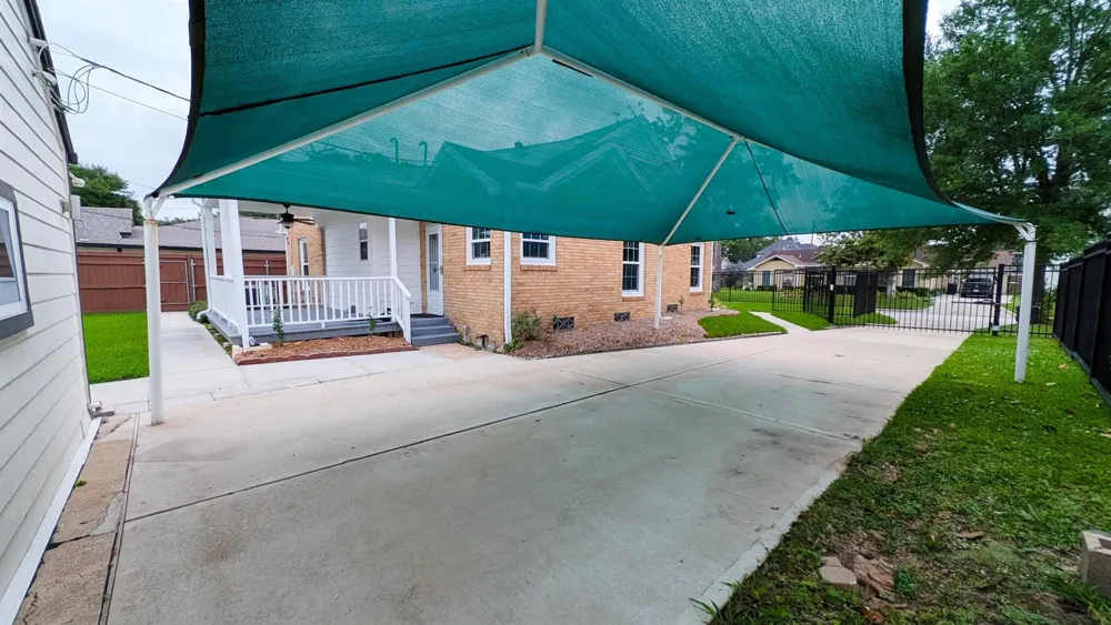409 Milwaukee Street Houston, TX 77009