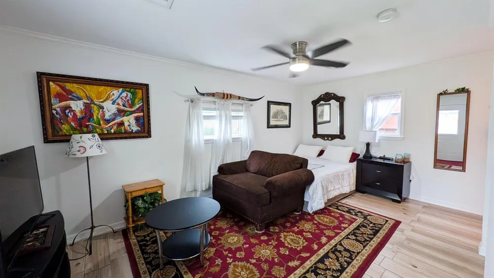 409 Milwaukee Street Houston, TX 77009