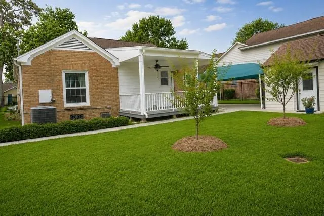 409 Milwaukee Street Houston, TX 77009