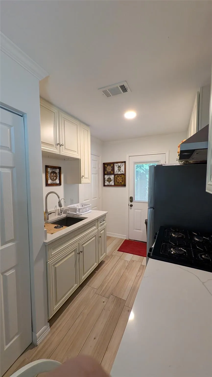 409 Milwaukee Street Houston, TX 77009