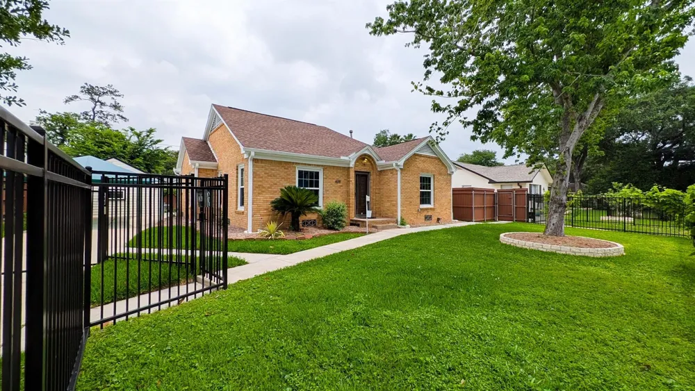 409 Milwaukee Street Houston, TX 77009