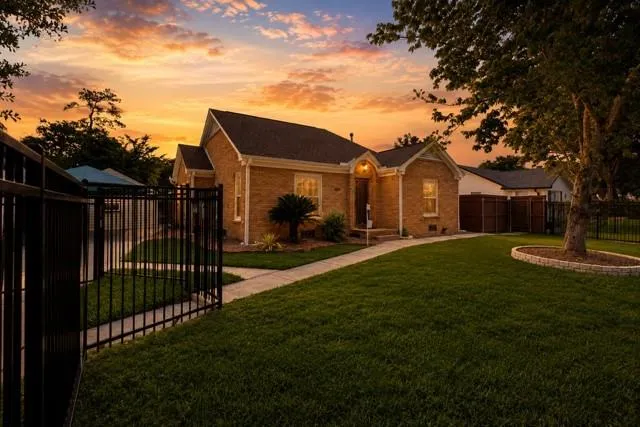 409 Milwaukee Street Houston, TX 77009