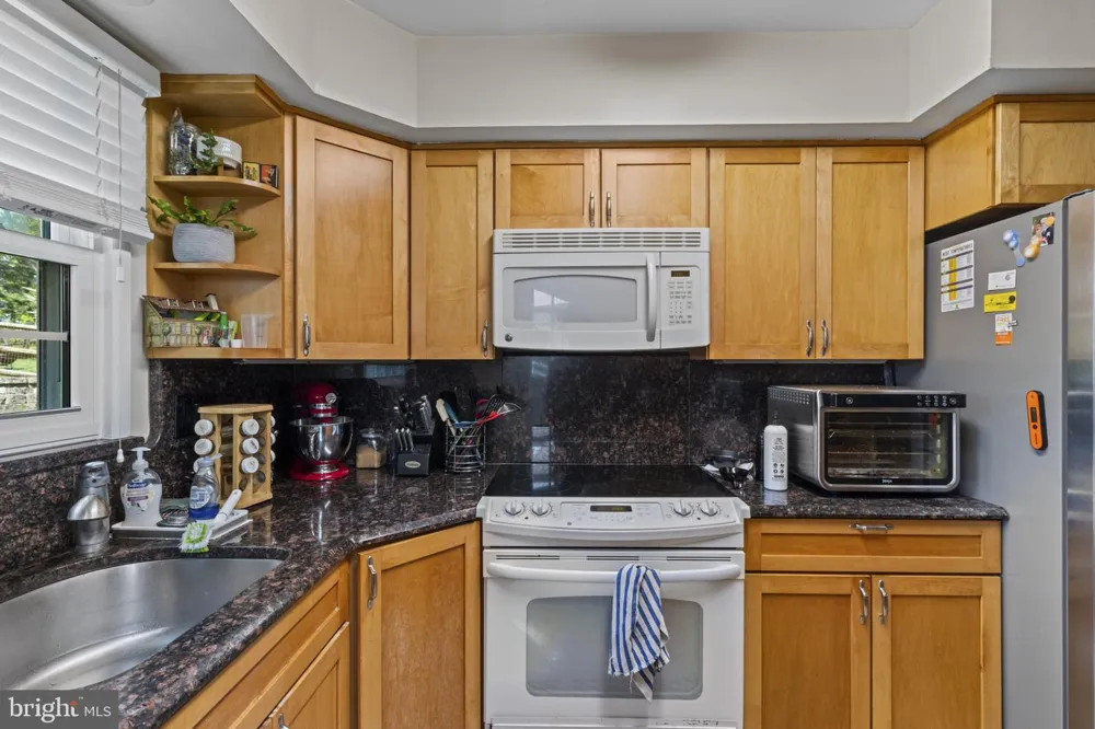 1435 CROFTON PARKWAY Crofton, MD 21114
