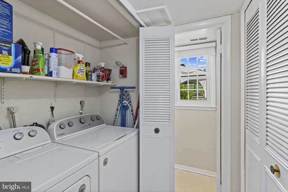 1435 CROFTON PARKWAY Crofton, MD 21114