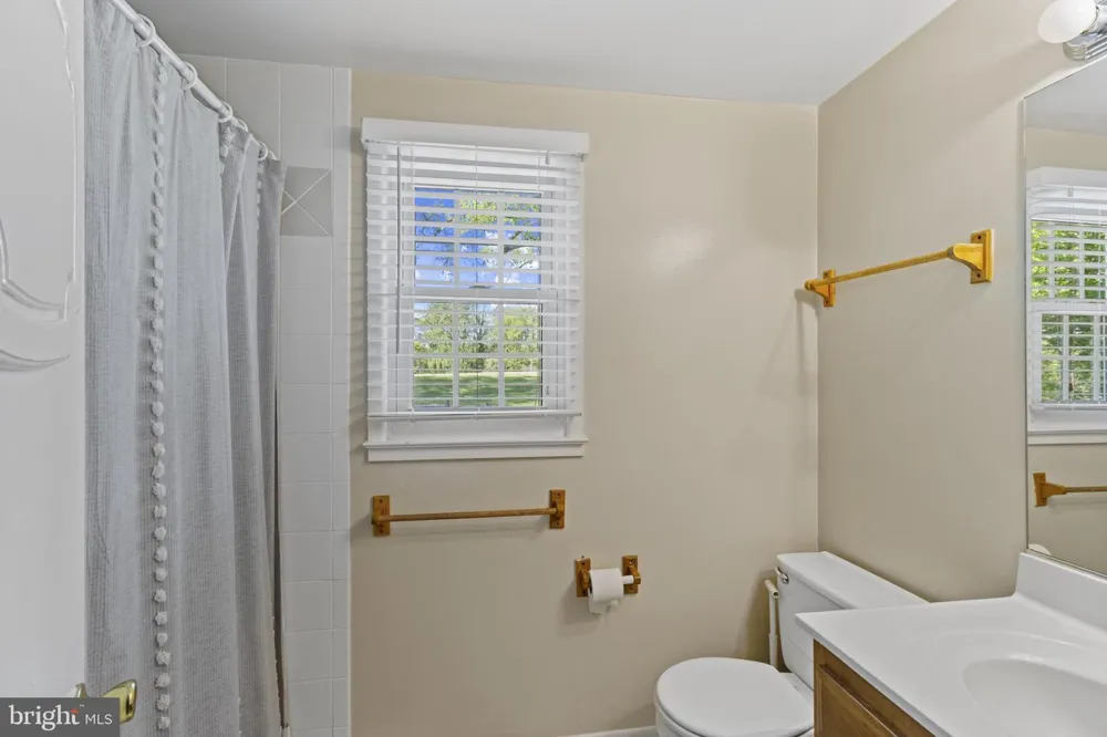 1435 CROFTON PARKWAY Crofton, MD 21114