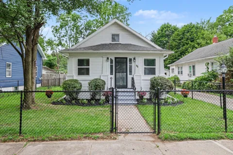 95 Bowen Avenue