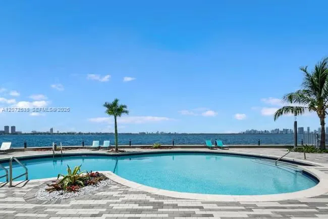7525 E Treasure Dr #914 North Bay Village, FL 33141