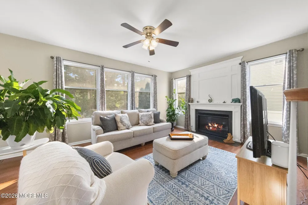 40 Harvest Way Little Egg Harbor, NJ 08087