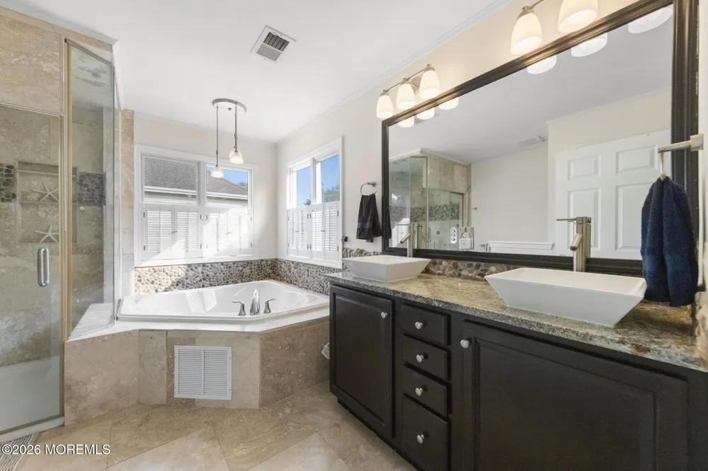 40 Harvest Way Little Egg Harbor, NJ 08087