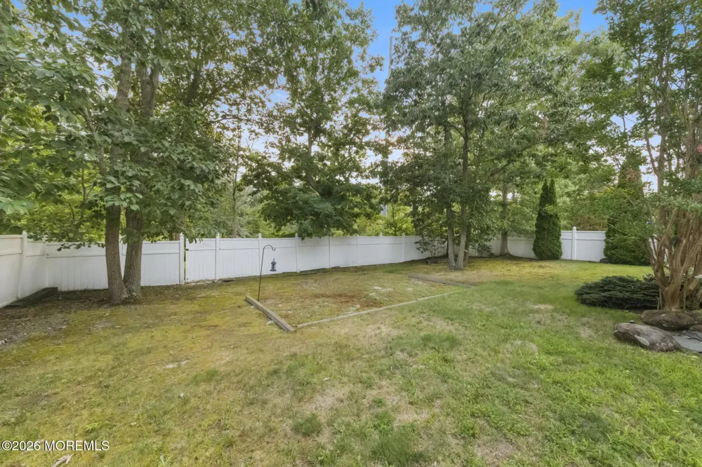 40 Harvest Way Little Egg Harbor, NJ 08087