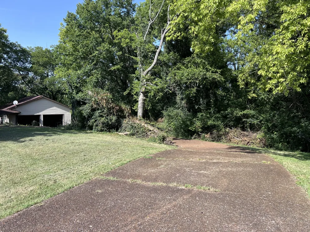 221 Pear Orchard Dr Goodlettsville, TN 37072