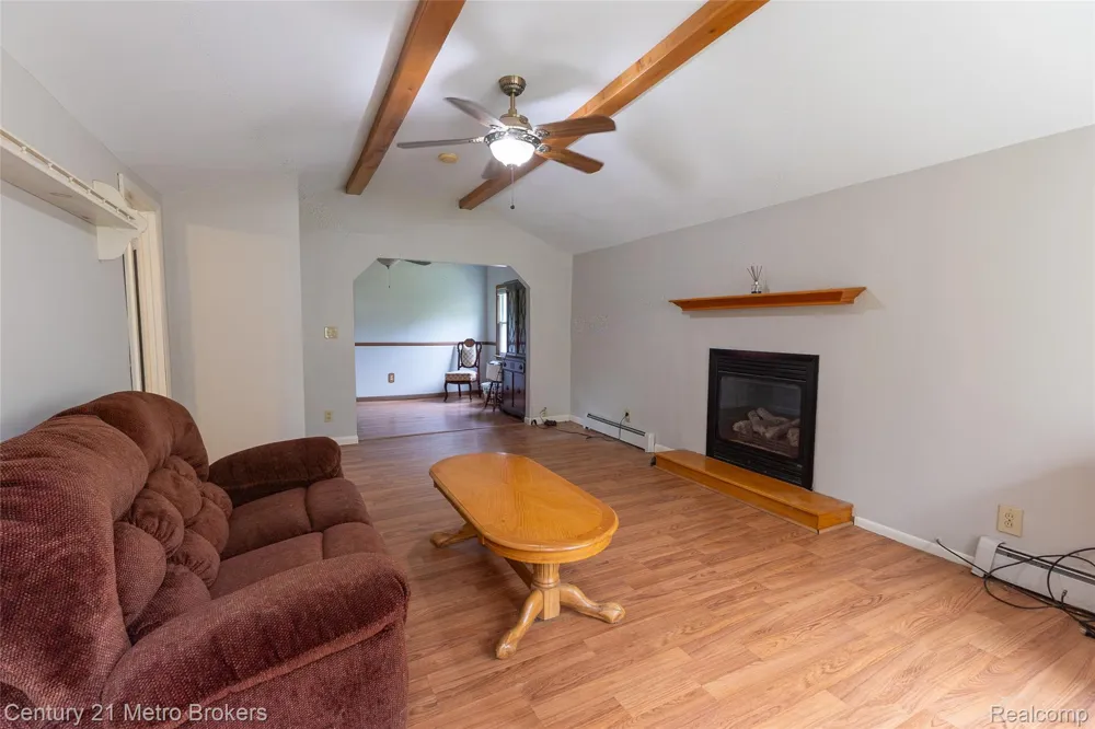 3063 Stockbridge Street Genesee Charter Township, MI 48506