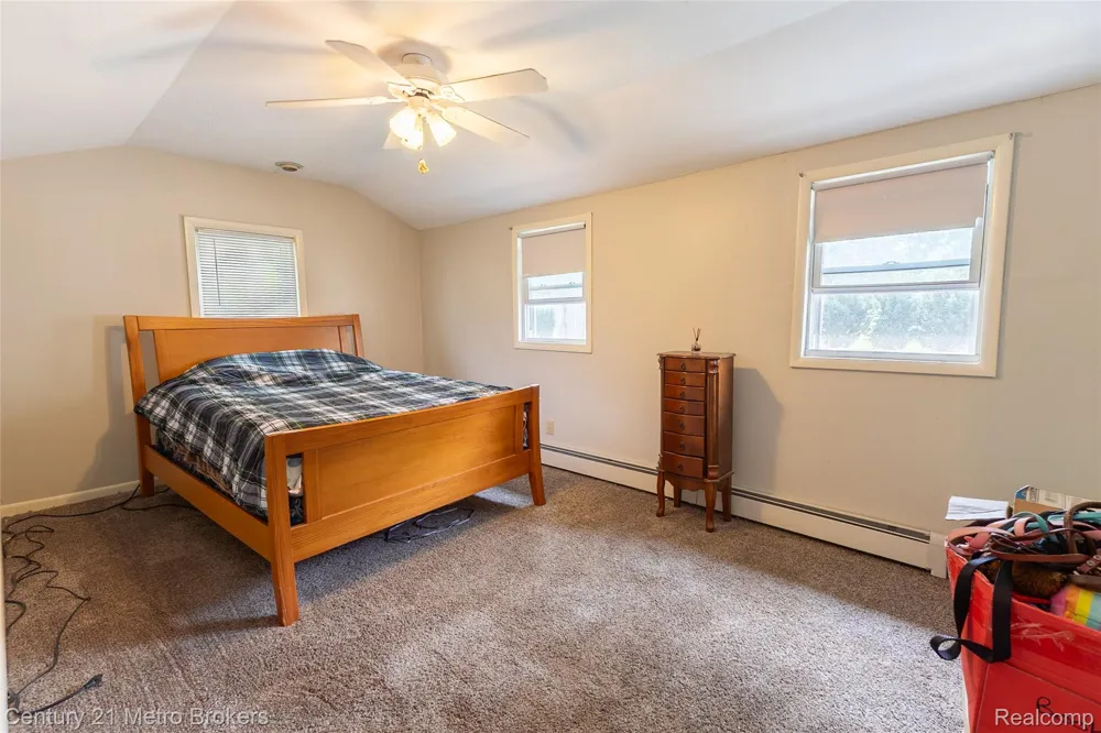 3063 Stockbridge Street Genesee Charter Township, MI 48506