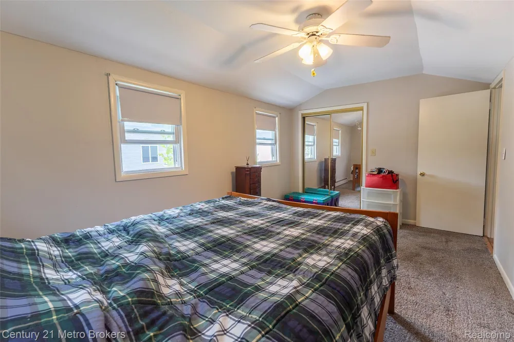3063 Stockbridge Street Genesee Charter Township, MI 48506