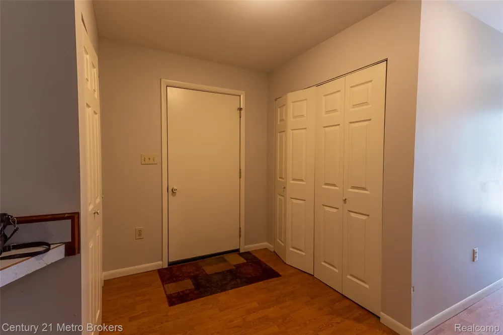 3063 Stockbridge Street Genesee Charter Township, MI 48506