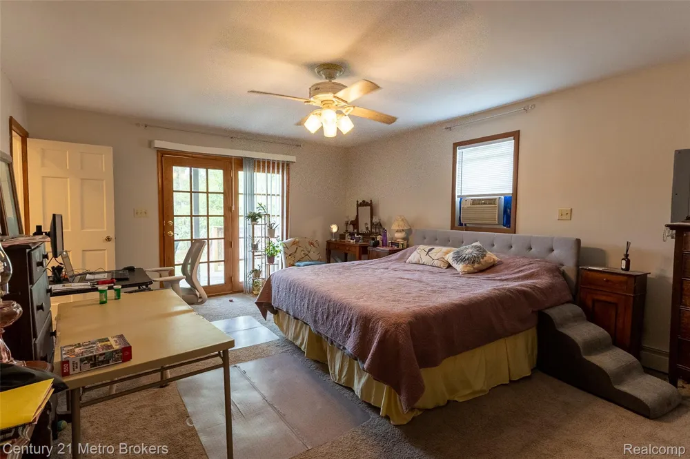 3063 Stockbridge Street Genesee Charter Township, MI 48506
