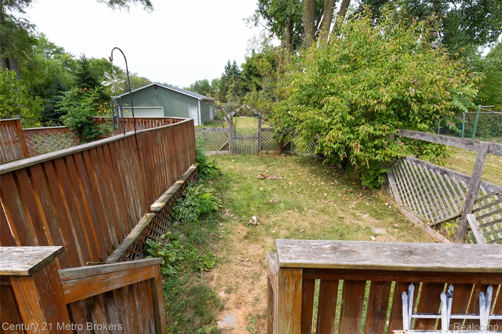 3063 Stockbridge Street Genesee Charter Township, MI 48506