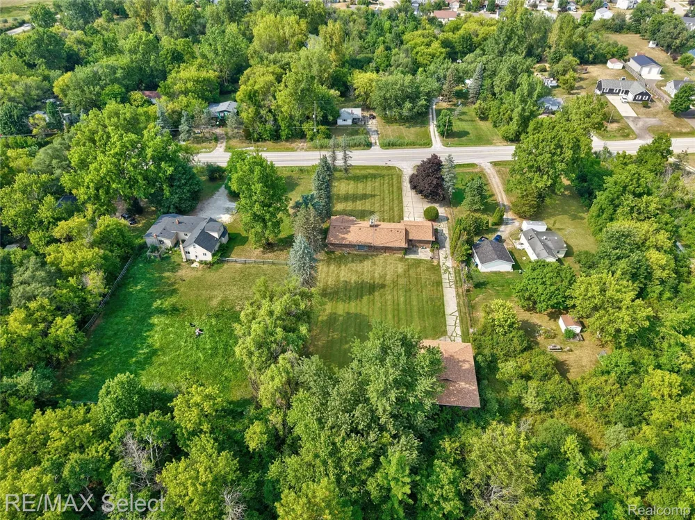 11080 Lapeer Road Davison Township, MI 48423
