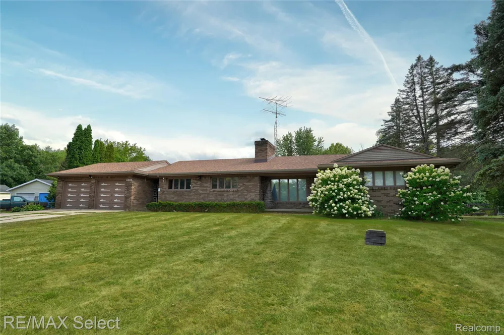 11080 Lapeer Road Davison Township, MI 48423