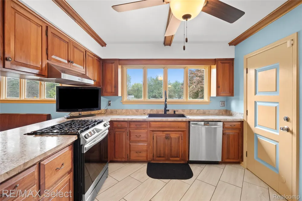 11080 Lapeer Road Davison Township, MI 48423